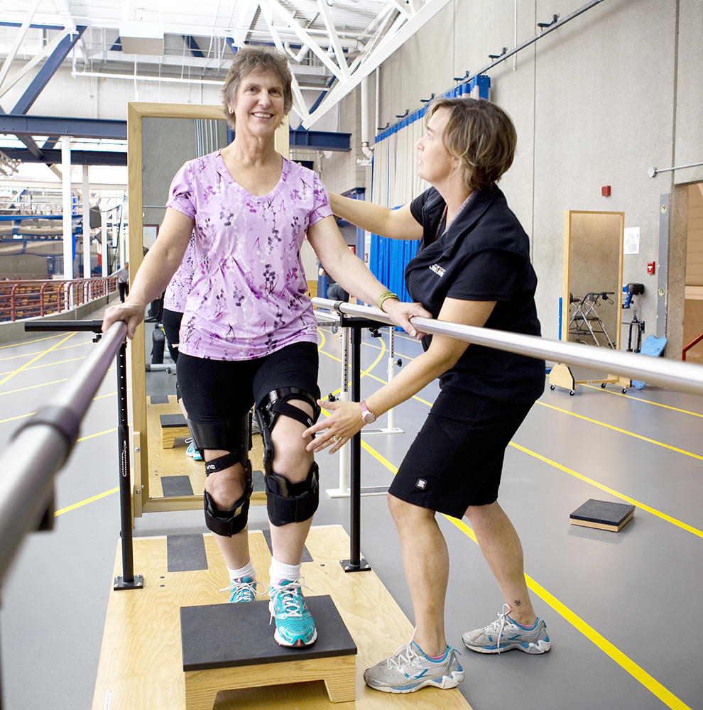 JointEffort participant works on her knee osteoarthritis JointEffort participant works on her knee osteoarthritis