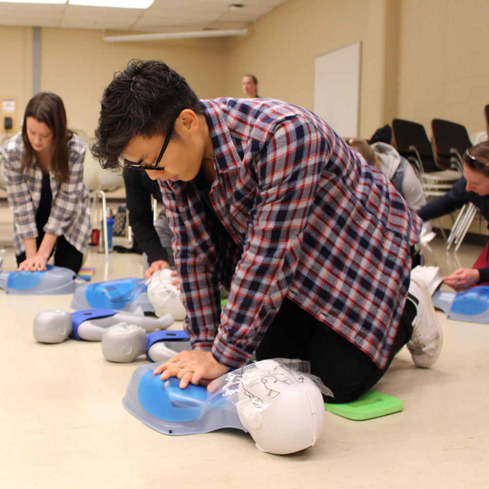 Student at UCalgary CPR class
