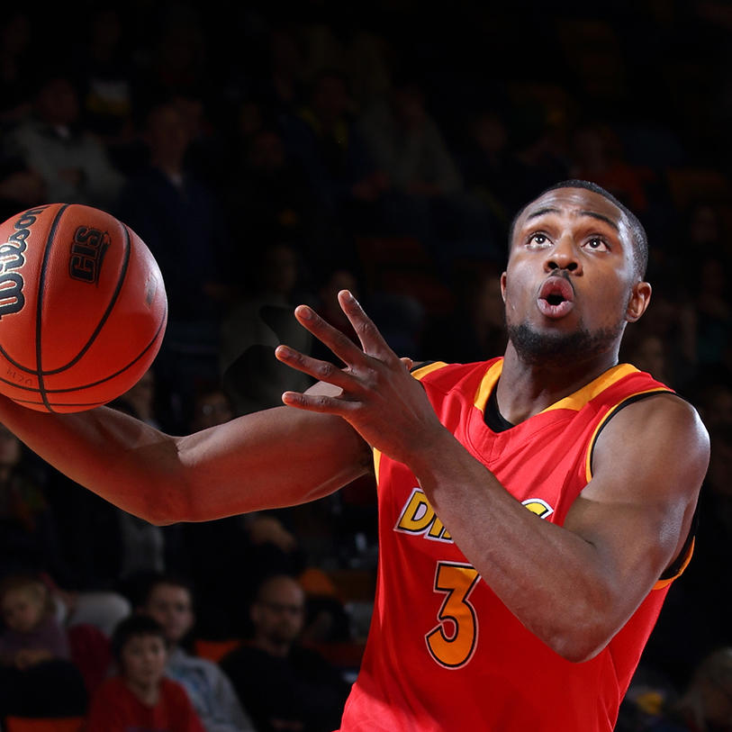 Dinos basketball player