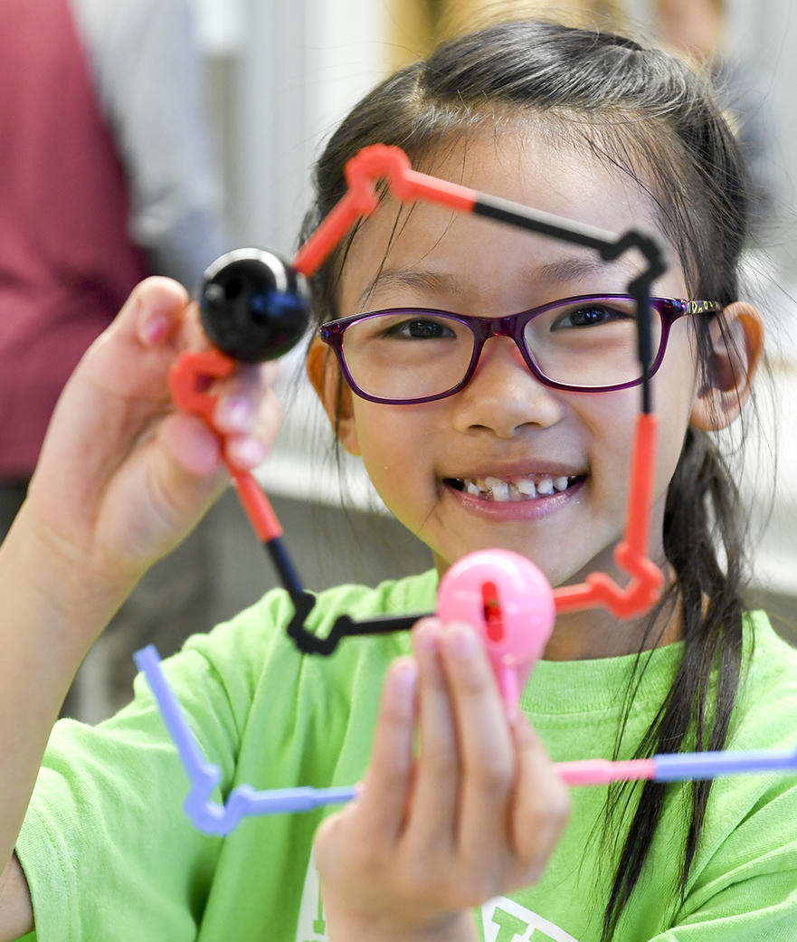 UCalgary Minds in Motion - Molecules